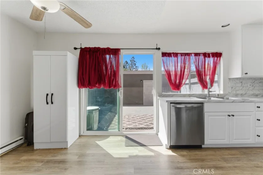 7085 Fulton photo 29