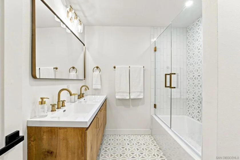 140 Walnut #4B photo 35