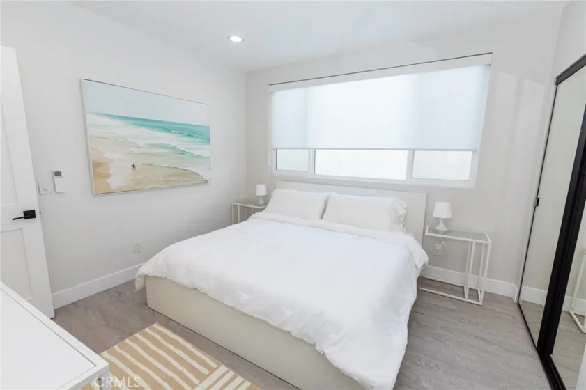 140 W Canada #b photo 36
