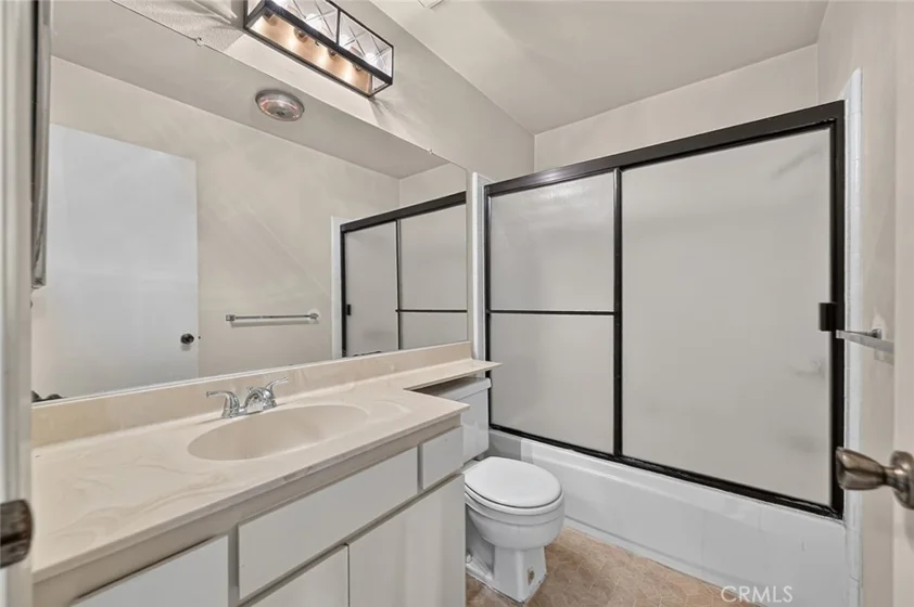 1137 N Maryland Ave #4 photo 18