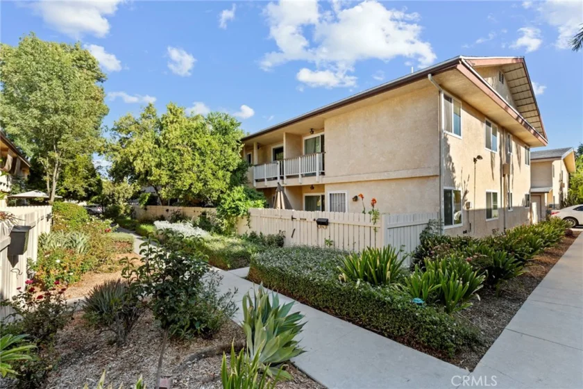 8031 Canby Avenue #4 photo 31