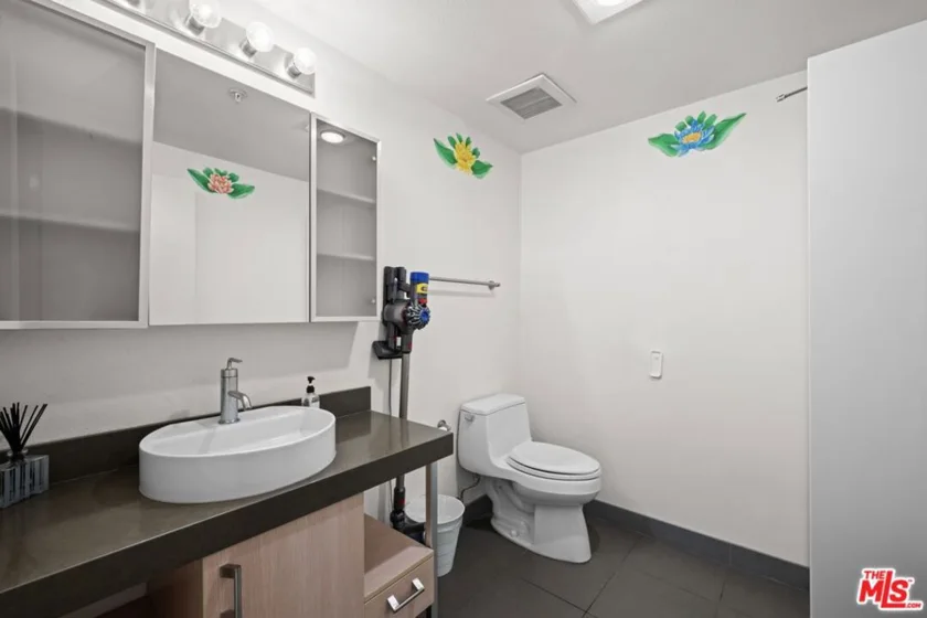 1234 Wilshire Boulevard #213 photo 35