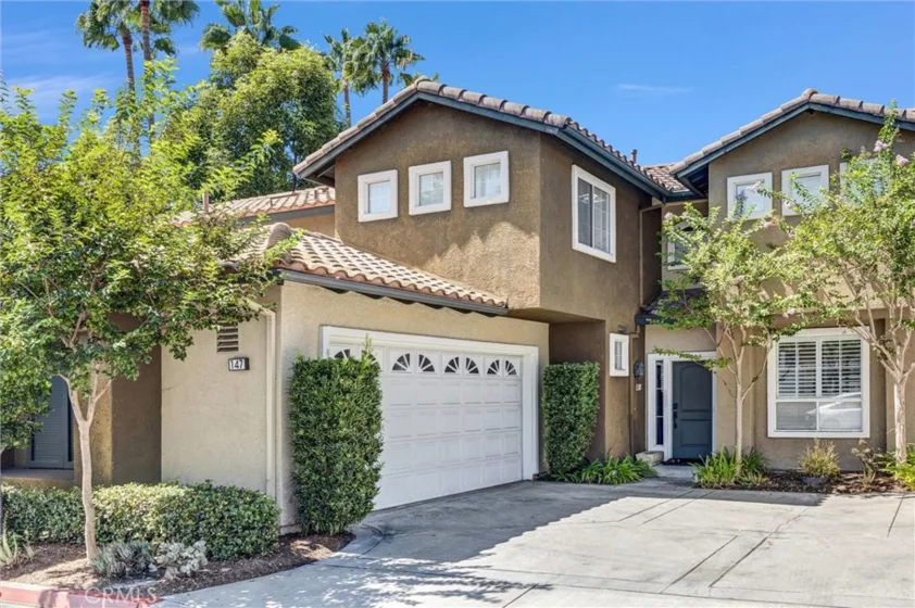 147 Mira Mesa photo 1