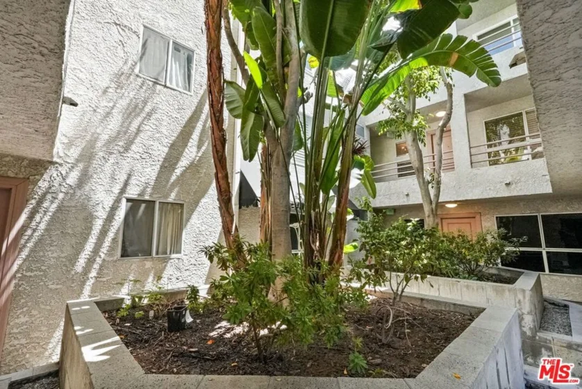 11230 Peach Grove Street #208 photo 25
