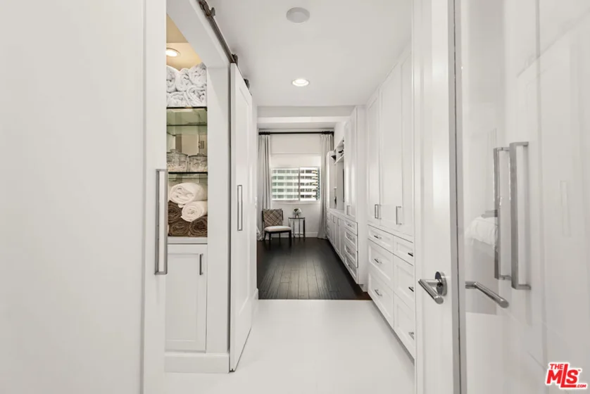 10701 Wilshire Boulevard #1202 photo 16