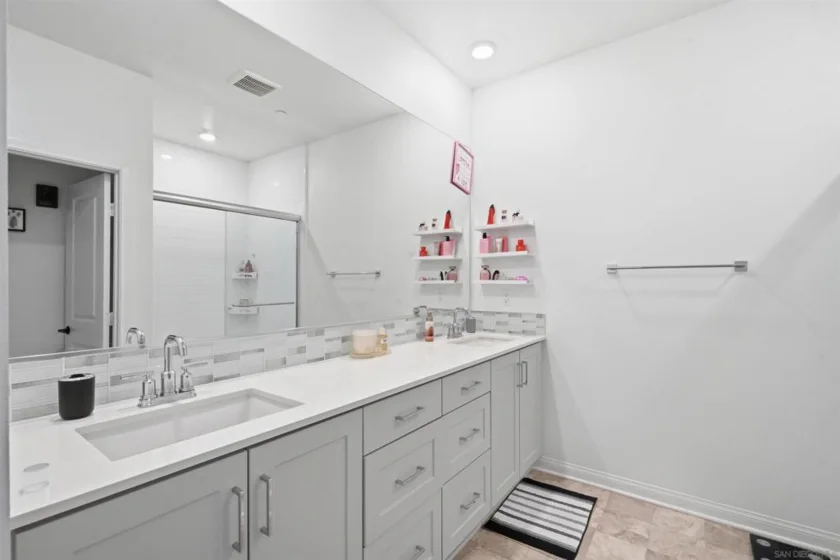 2044 Bluestone Circle photo 26