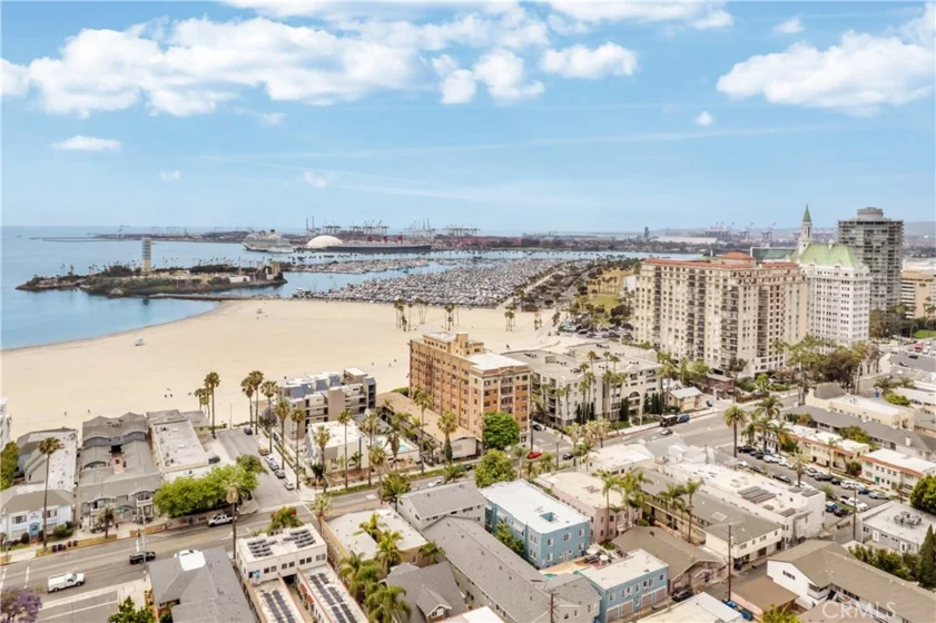 1030 E Ocean Boulevard #502 photo 2