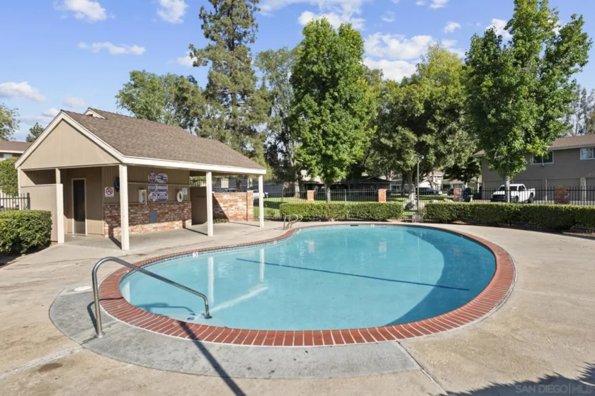 1512 Gustavo Street #B photo 22