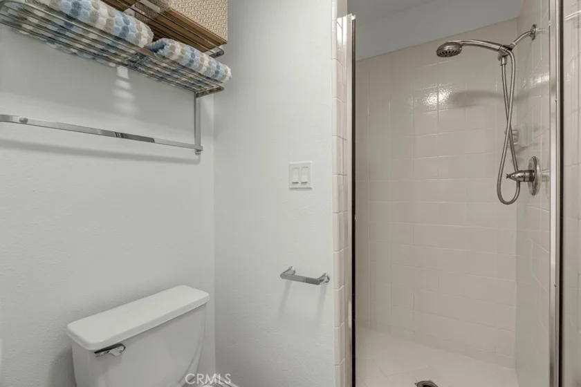 1110 W 10th Street #104 photo 14