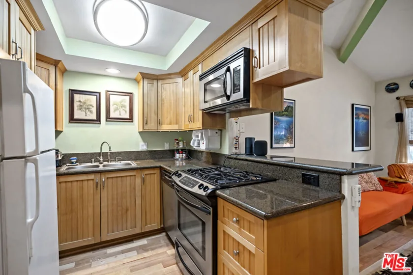 1100 Walnut Avenue #6 photo 19