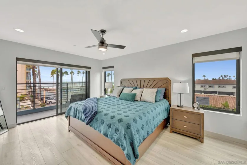 807 Seacoast Drive photo 6