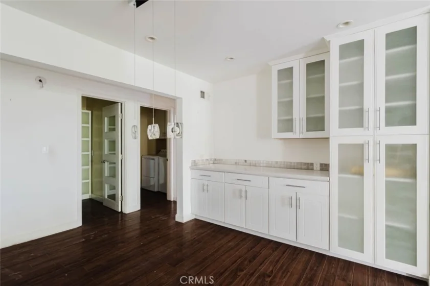 5333 Zelzah Avenue #203 photo 11