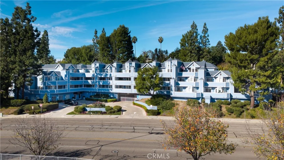 1501 N Brea Boulevard #212 photo 1