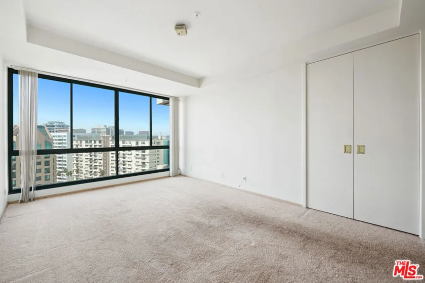 10490 Wilshire Boulevard #1402 photo 10