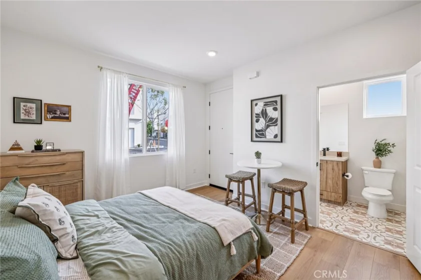 1673 Constellation Drive photo 4