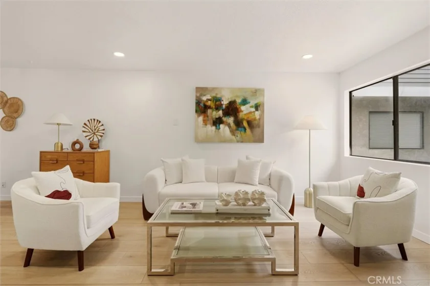 633 Hardin Drive #3 photo 3