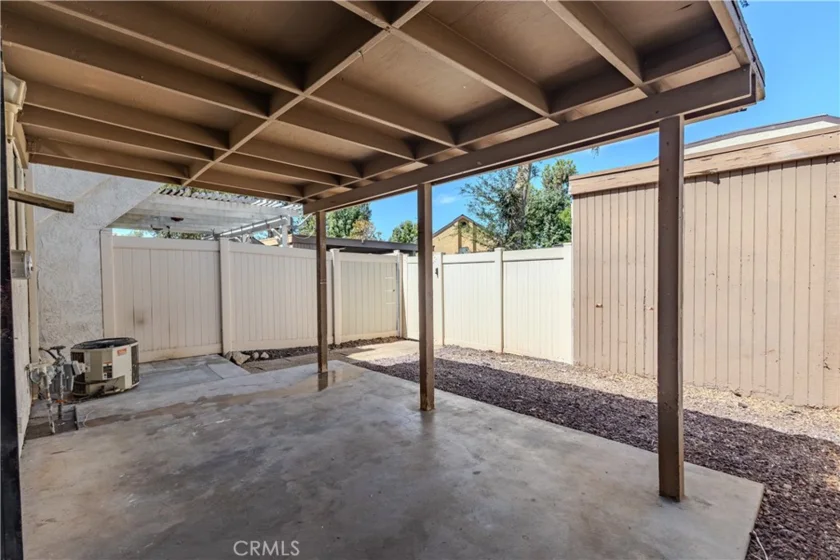 3485 Columbia photo 14