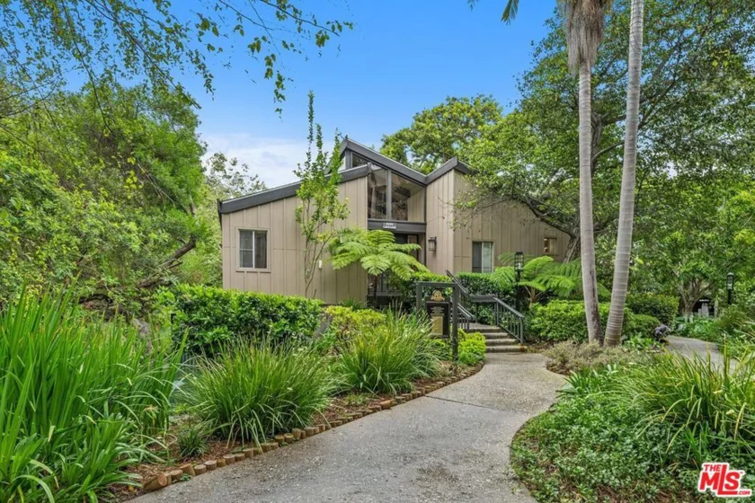 1211 Raintree Circle photo 25