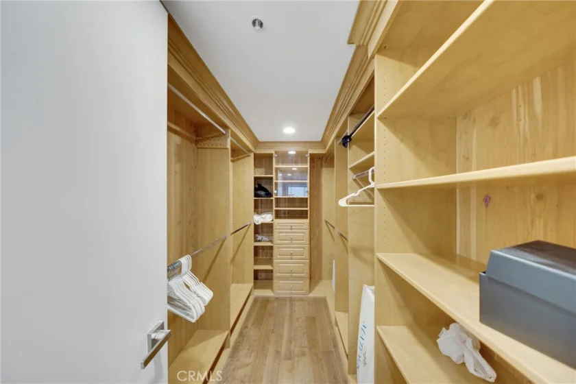 10520 Wilshire #902 photo 7