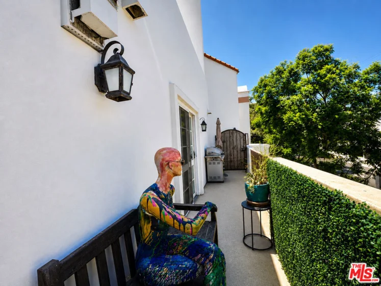 851 N San Vicente Boulevard #309 photo 22