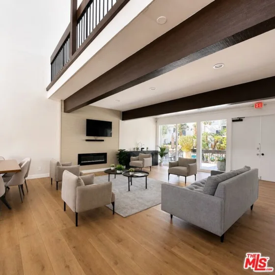 18645 Hatteras Street #263 photo 37