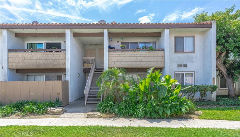 2511 W Sunflower #L3 photo 1