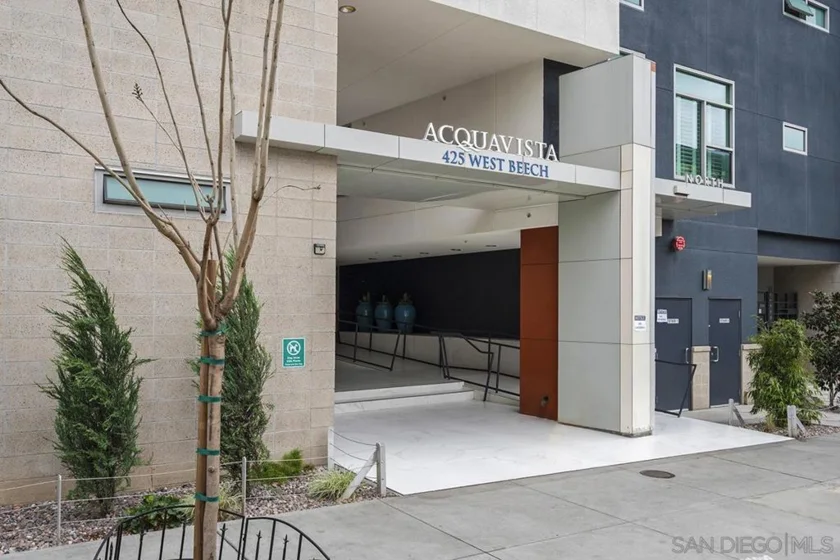 425 W Beech Street #1251 photo 36