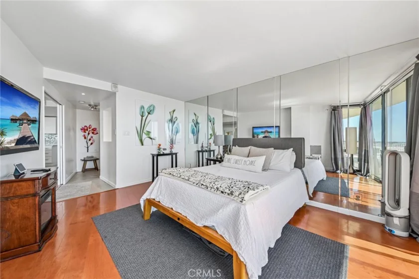 700 E Ocean Boulevard #2801 photo 23