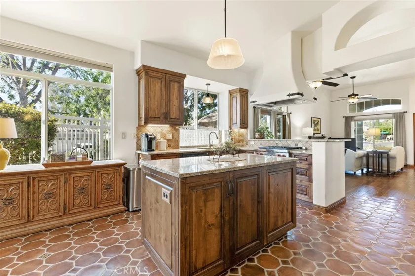 41555 Corte Amalia photo 15
