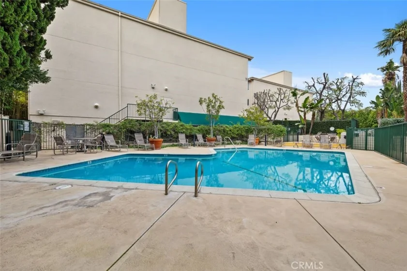 4501 Cedros Avenue #239 photo 28