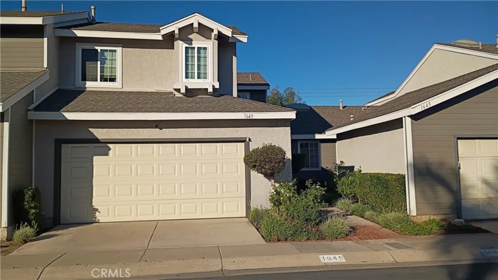 1649 Toyon photo 1