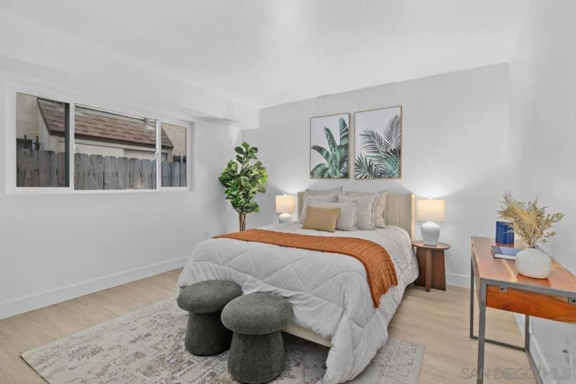 1030 Robinson Avenue #210 photo 5