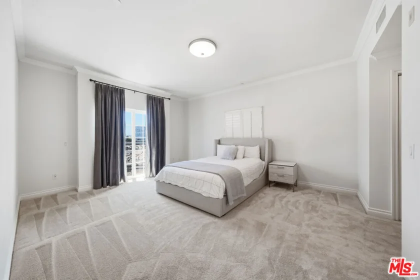 722 S Oxford Avenue #305 photo 10