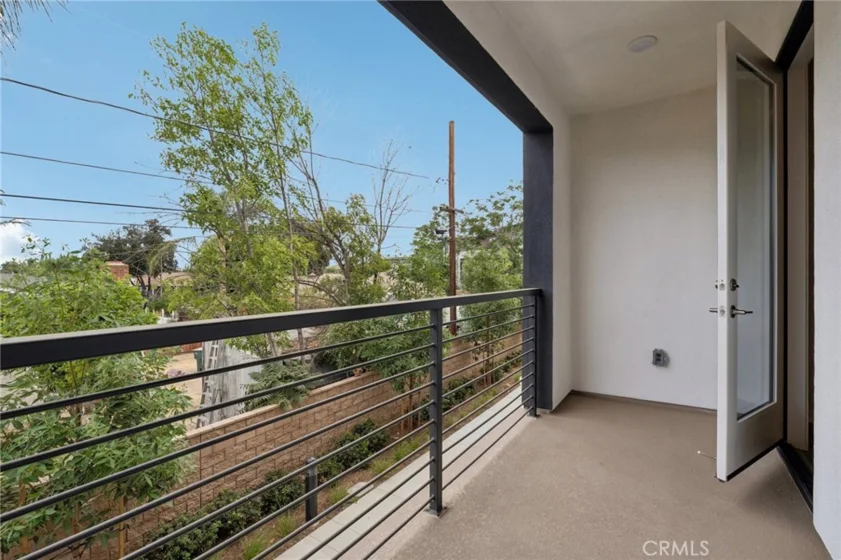 9549 Hannah Way photo 5