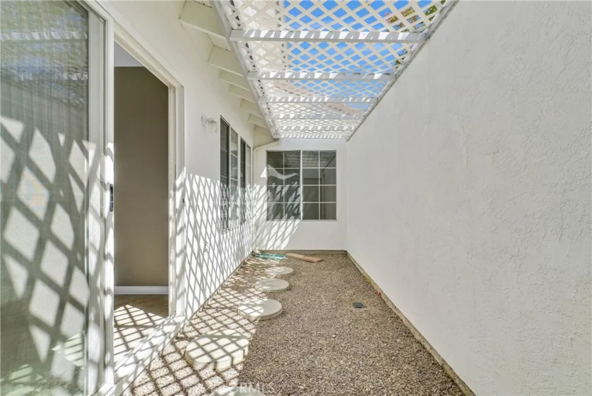 30396 Danube Court photo 23
