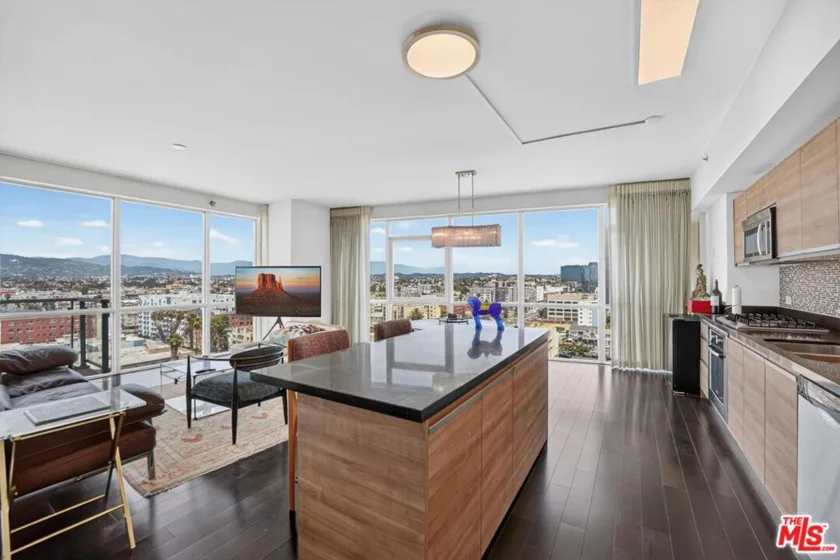 3785 Wilshire Boulevard #1212 photo 36