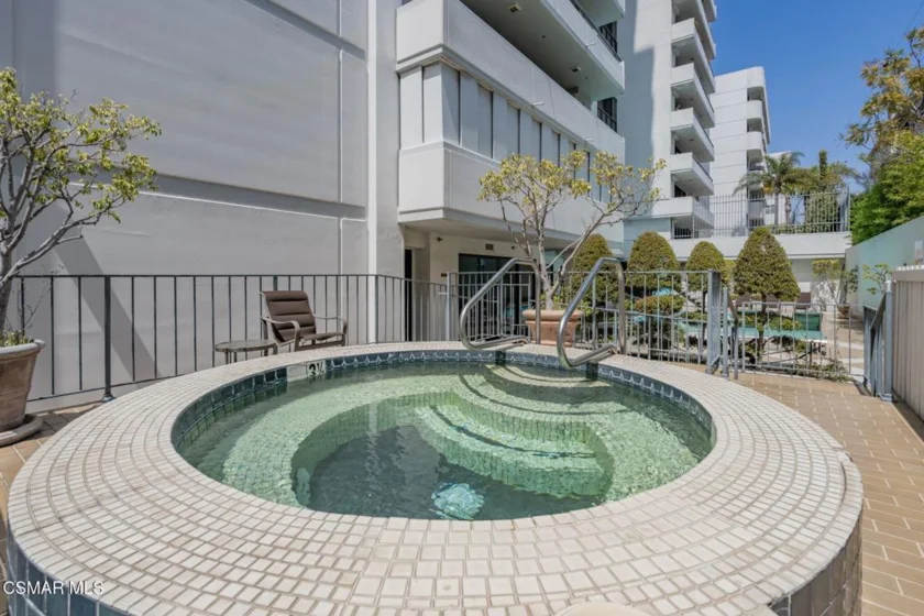 10660 Wilshire Boulevard #410 photo 72