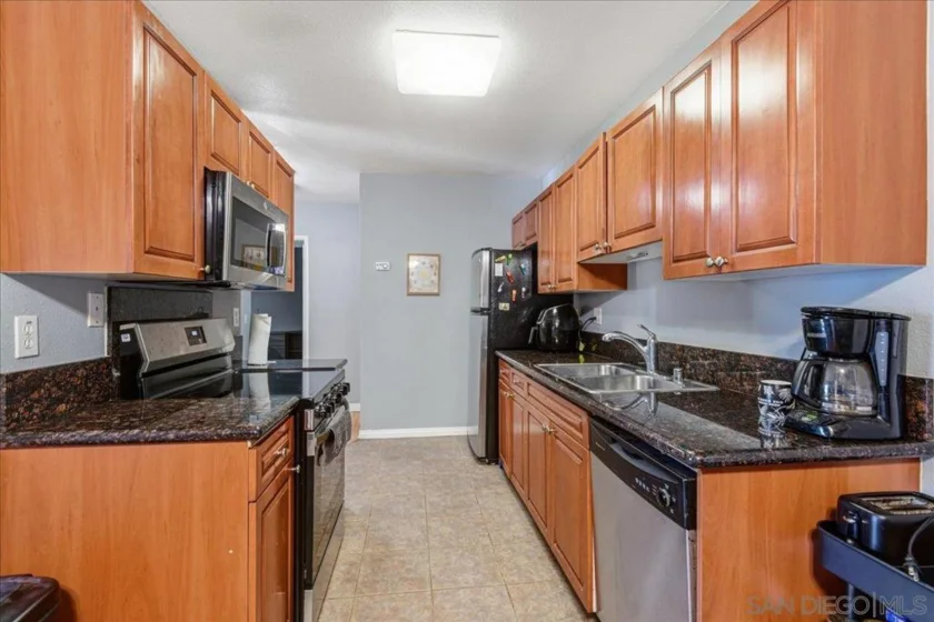 2910 Alta View Drive #203 photo 30