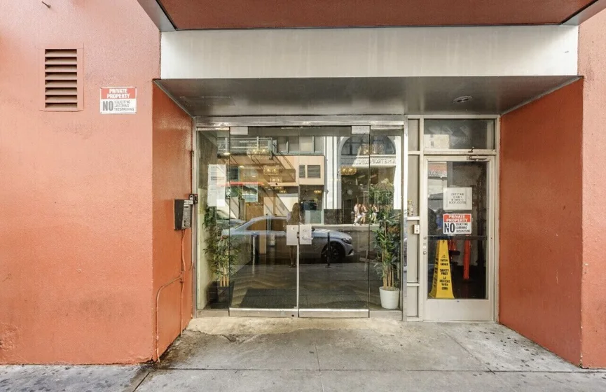 312 W 5th Street #1003 photo 9