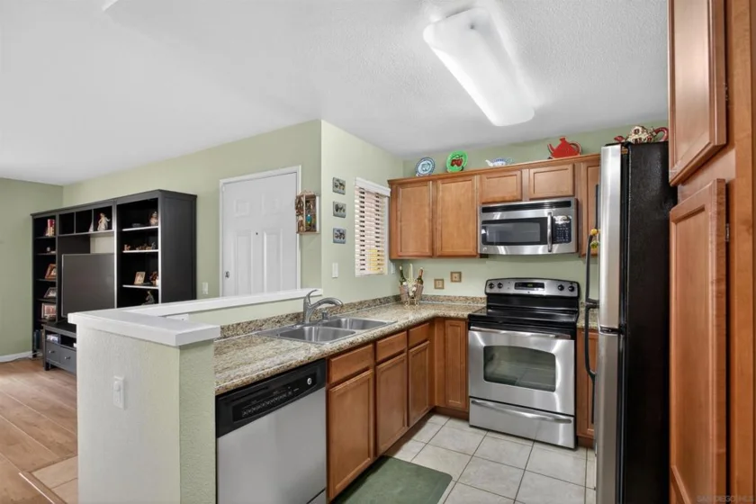 12191 E Cuyamaca College Drive #611 photo 40