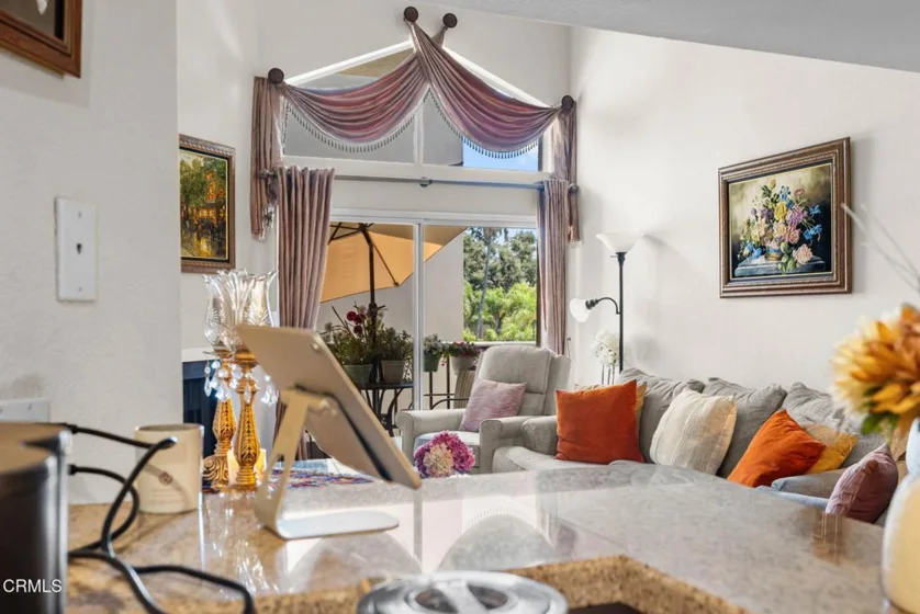 5565 Canoga Avenue #312 photo 9
