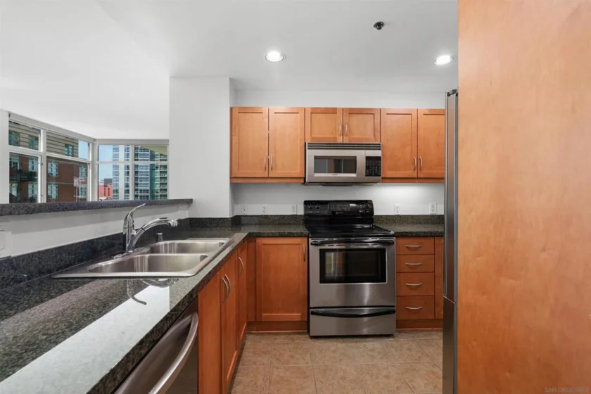 427 9th Avenue #806 photo 9