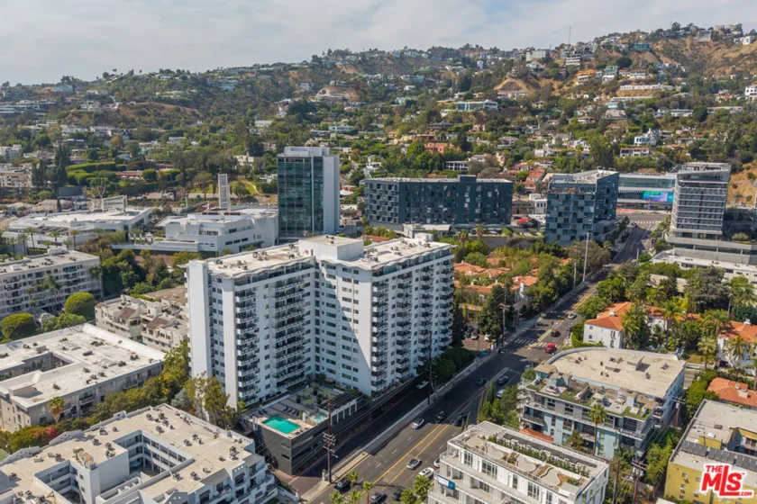 1155 N La Cienega Boulevard #110 photo 39