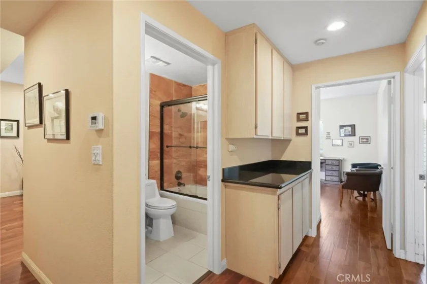13331 Moorpark Street #216 photo 14