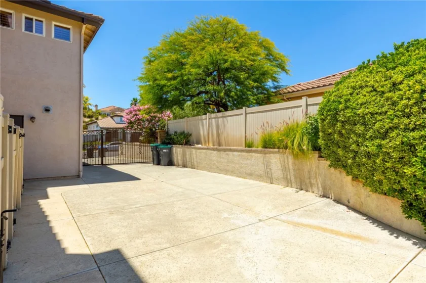 42711 Mountain Shadow Road photo 29