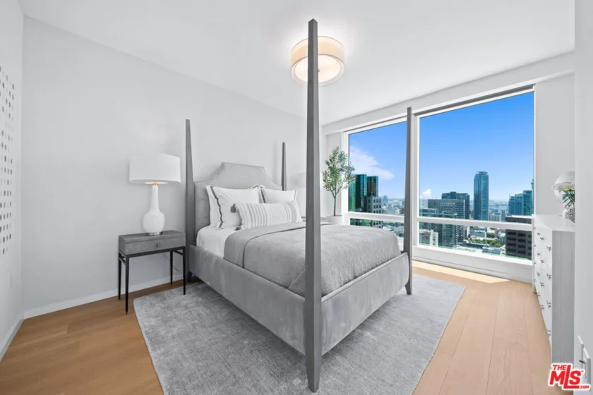 877 Francisco Street #2309 photo 4