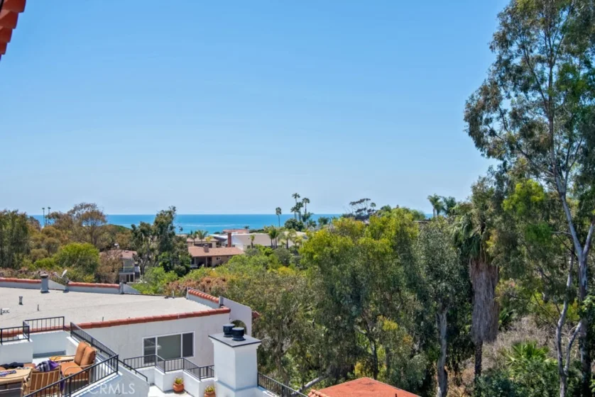 210 Avenida Montalvo #4 photo 1