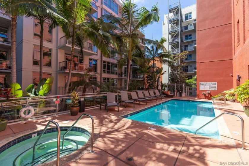 1431 Pacific Highway #411 photo 33