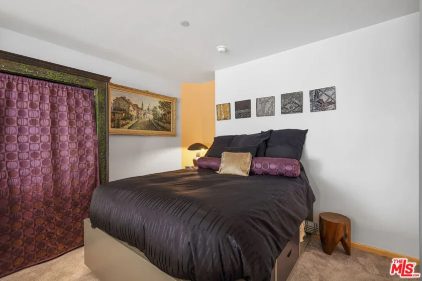1100 Wilshire Boulevard #2610 photo 4