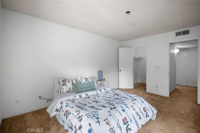 8120 Raintree Circle photo 10